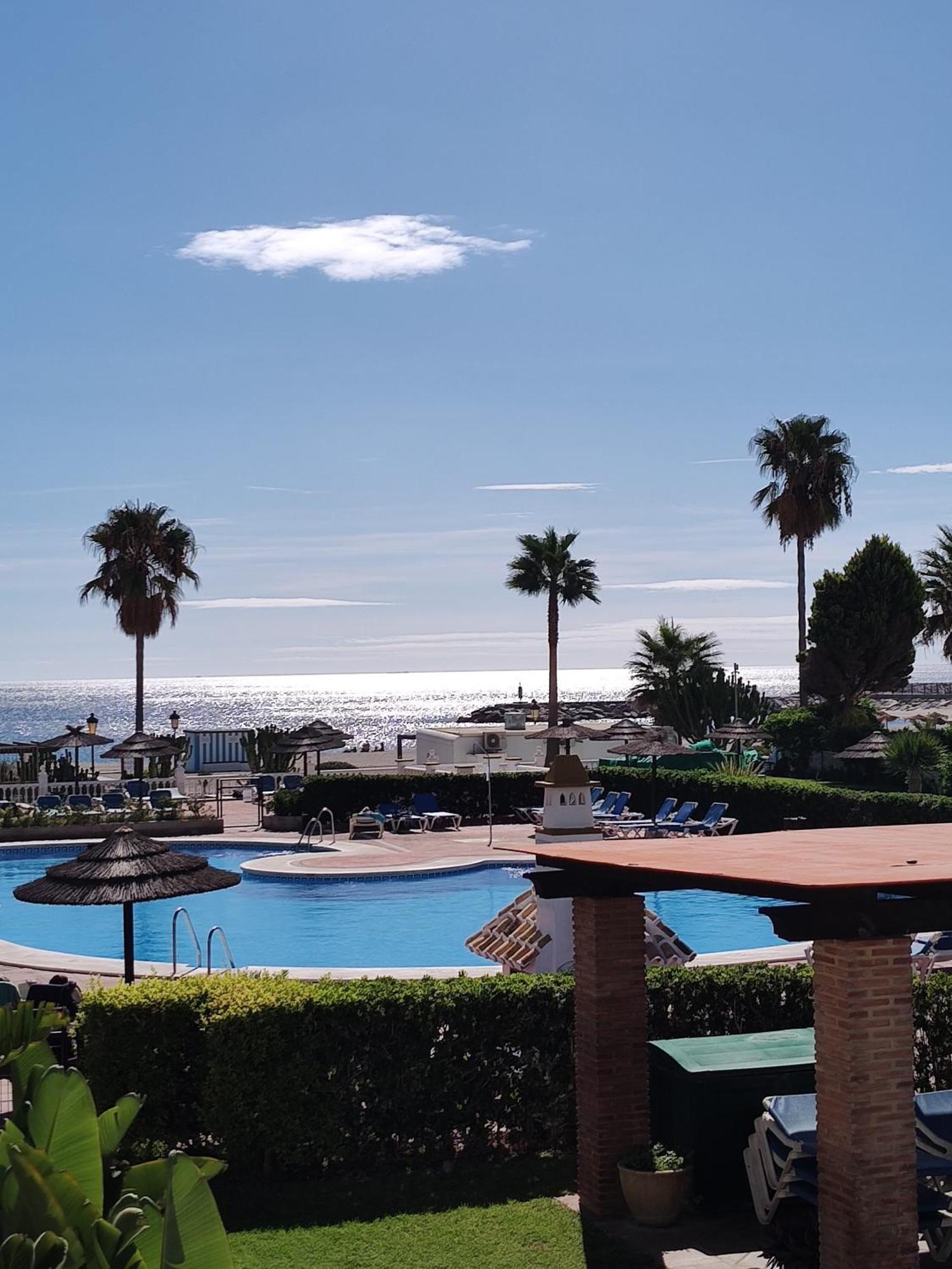 Duquesa 5210 Beach Side Paradise Castillo de Sabinillas Екстериор снимка